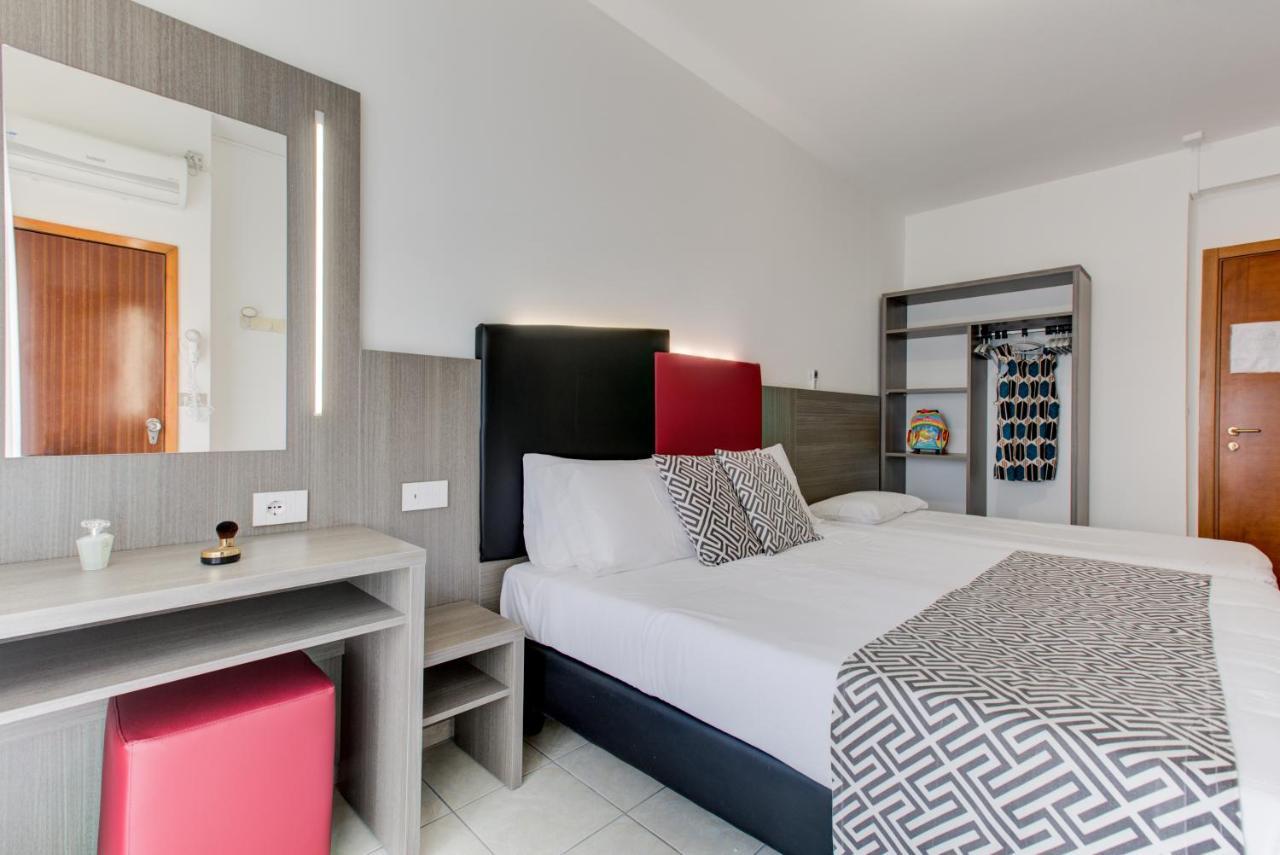 Hotel Grazia Riccione Esterno foto