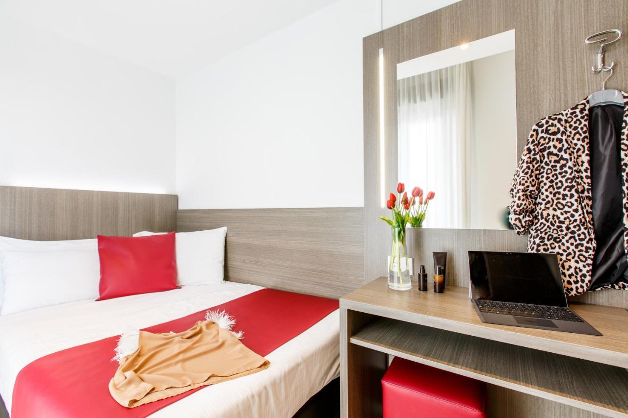 Hotel Grazia Riccione Esterno foto